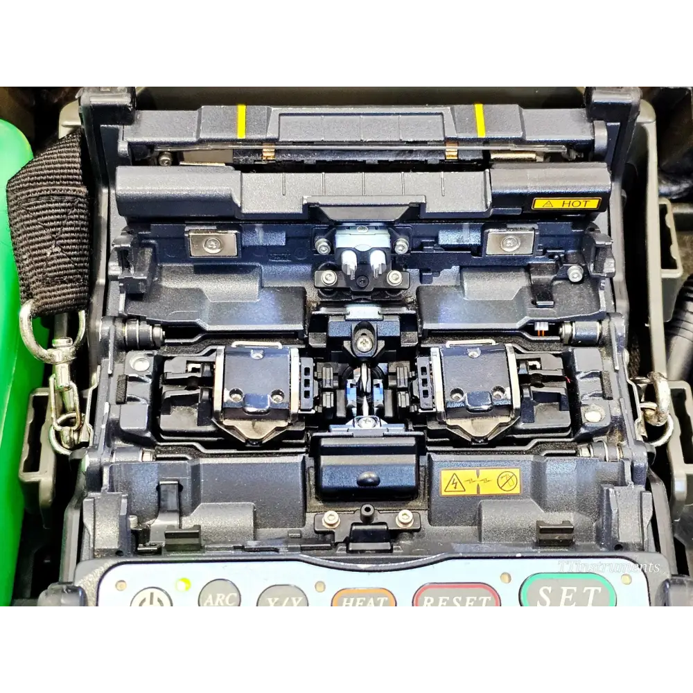 Fujikura 70S fusion splicer carry case for field transport and storage