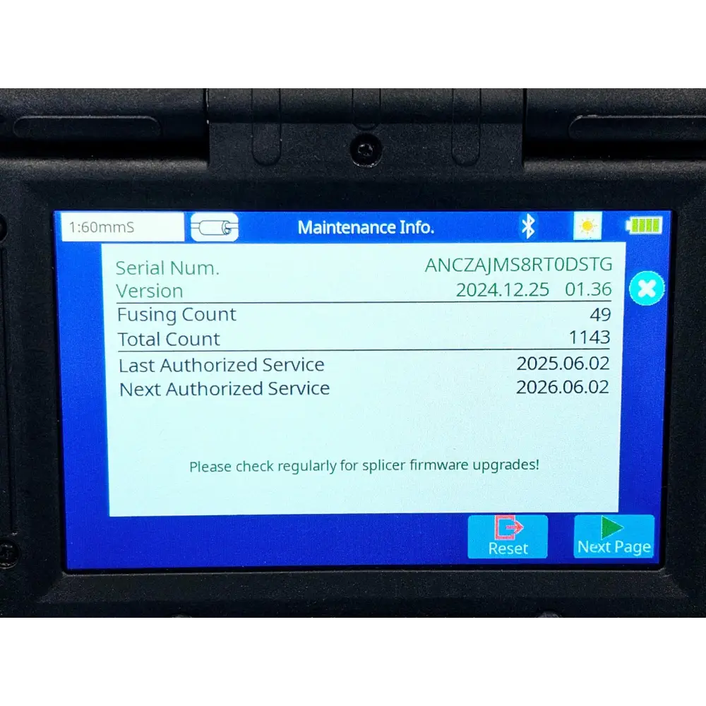 Fujikura 90S+ fusion splicer showing fibre alignment V-groove and electrode assembly
