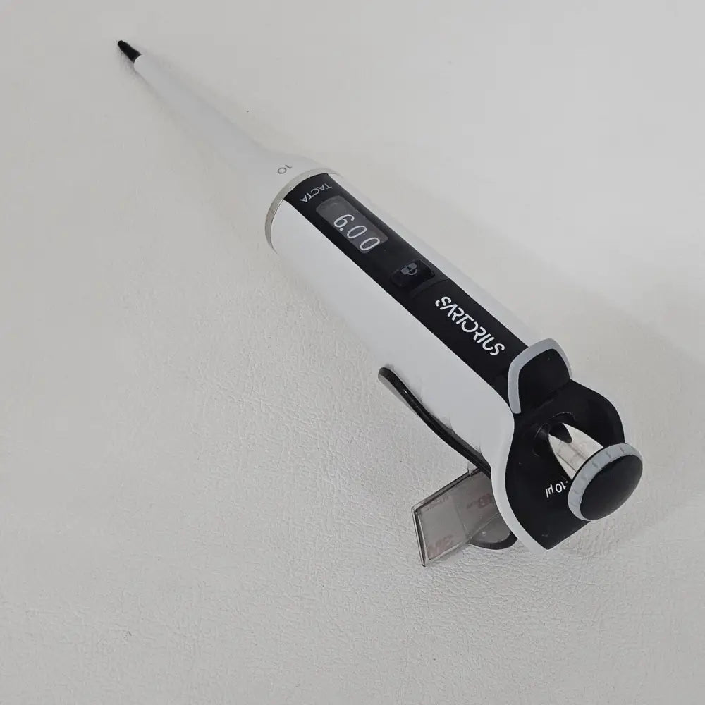 Sartorius Tacta LH-729020 pipette Optiject tip ejector lever close-up
