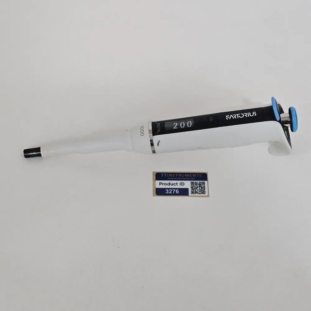 Sartorius Tacta LH-729070 single-channel mechanical pipette 100-1000 µl front view