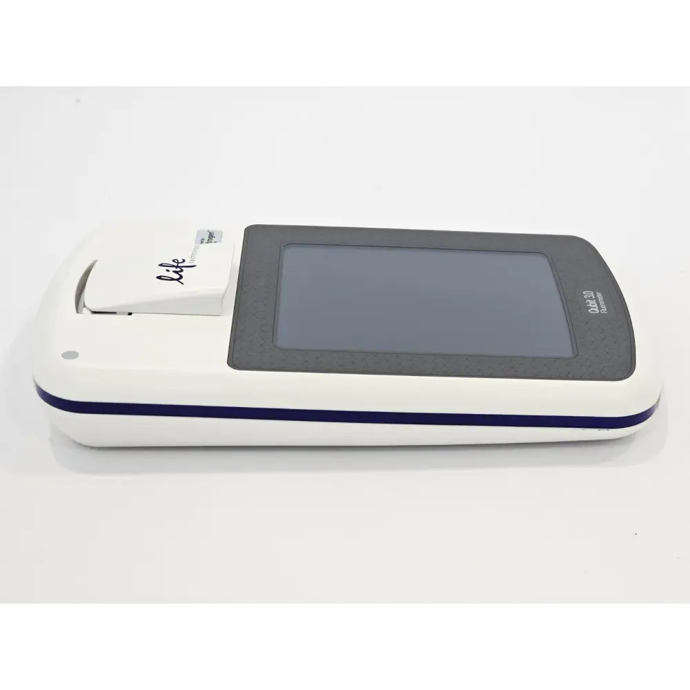 Thermo Fisher Qubit 3.0 Fluorometer Q33216 top view showing sample tube port