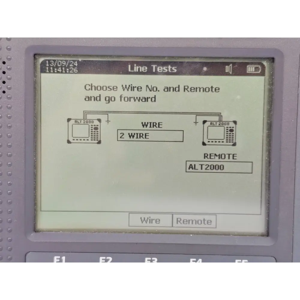 ALT2000 ATEN TDR trace analysis screen with zoom and numeric indication