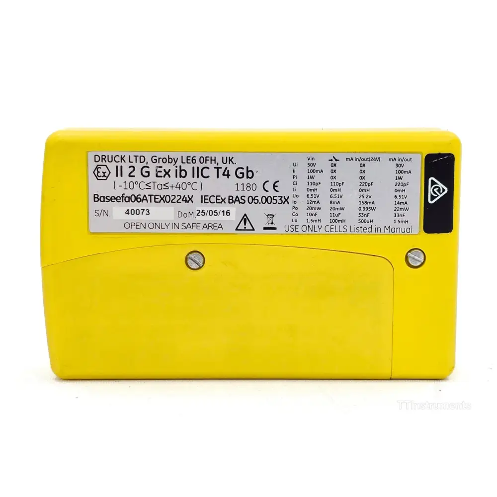 Druck UPS-III-IS calibrator keypad and menu-driven interface detail
