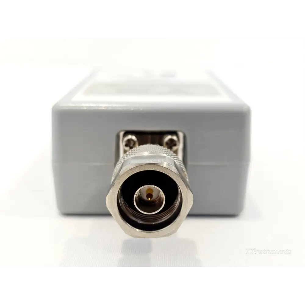 VIAVI JD732B close-up top view of Type-N male RF input connector