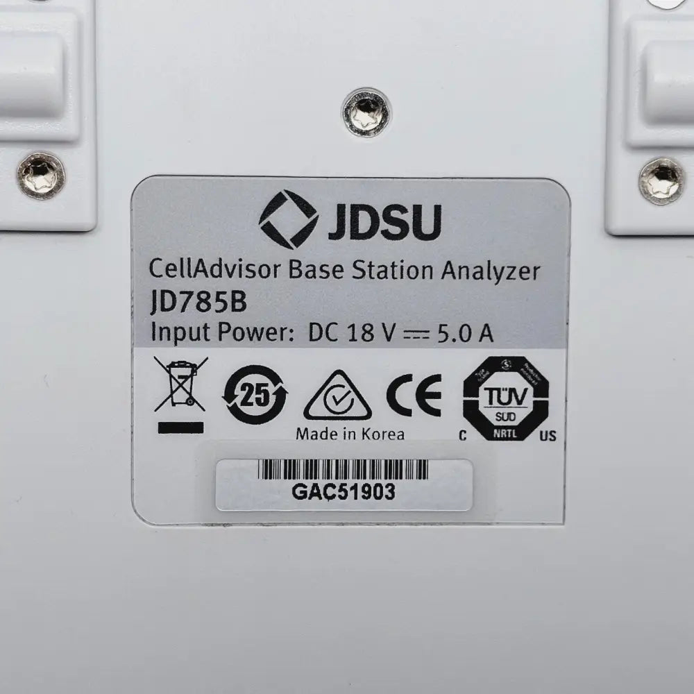 JD785B CellAdvisor bias tee and 2-port transmission measurement port close-up
