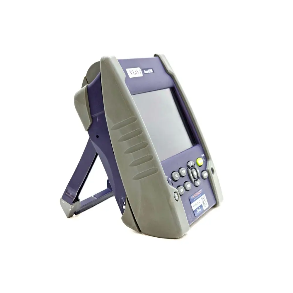 Viavi E126A SmartOTDR top view showing test port and dust cap detail