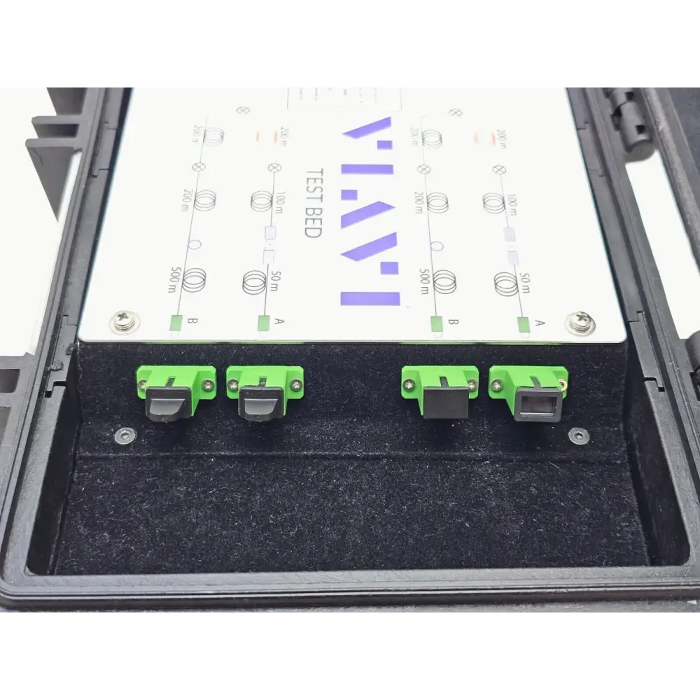 Full overview of Viavi JDSU EBIDIR-LBK-DEMOBOX APC MFD test bed and included accessories