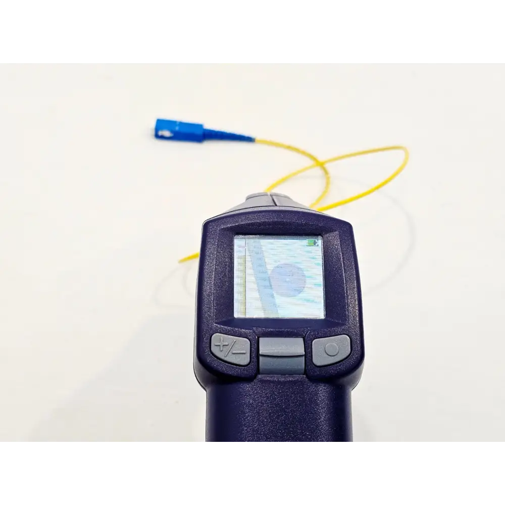 VIAVI FiberChek FIT-FC-KIT3 colour display showing live fibre end-face image during SC connector inspection