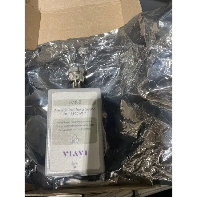 Viavi JDSU JD736B power sensor connector detail and label showing model and frequency range