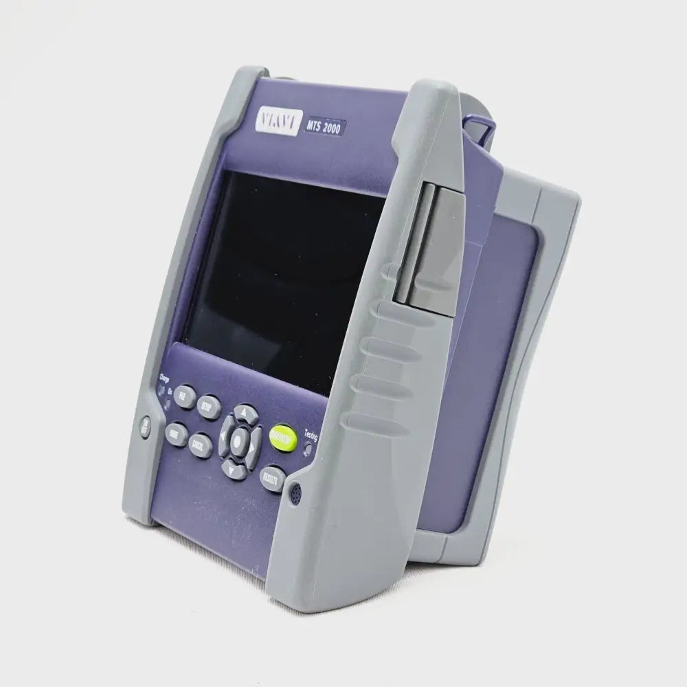 Viavi MTS 2000 touch screen displaying OTDR trace measurement results