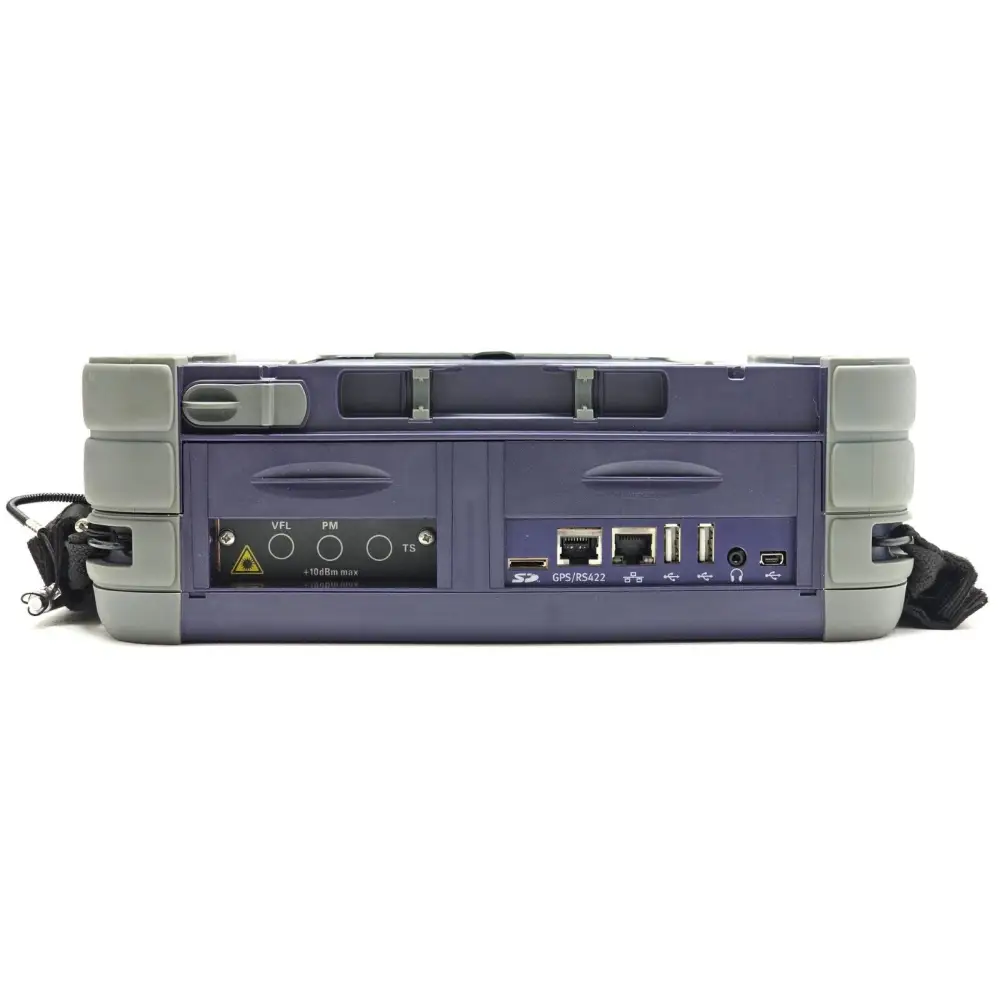 APC-FC optical connector port on Viavi 8126B OTDR module, detail view