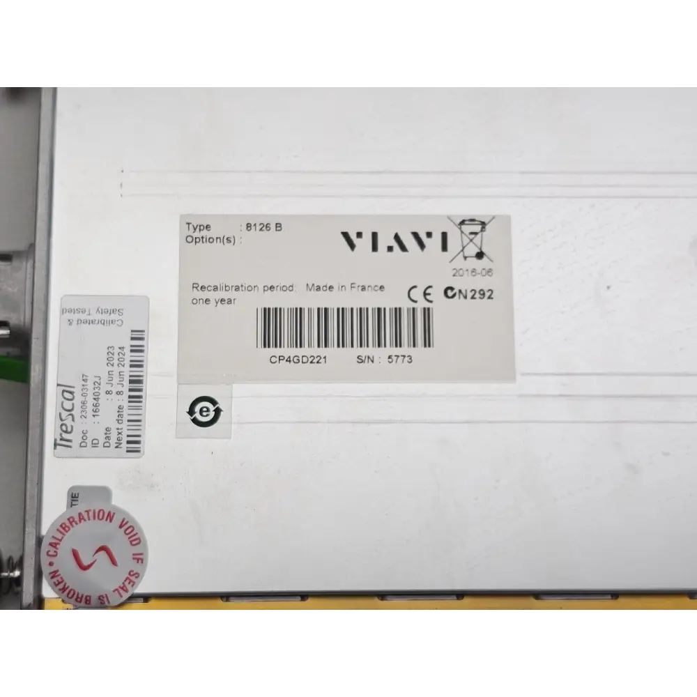 Viavi 8126B OTDR module removed from mainframe showing contacts