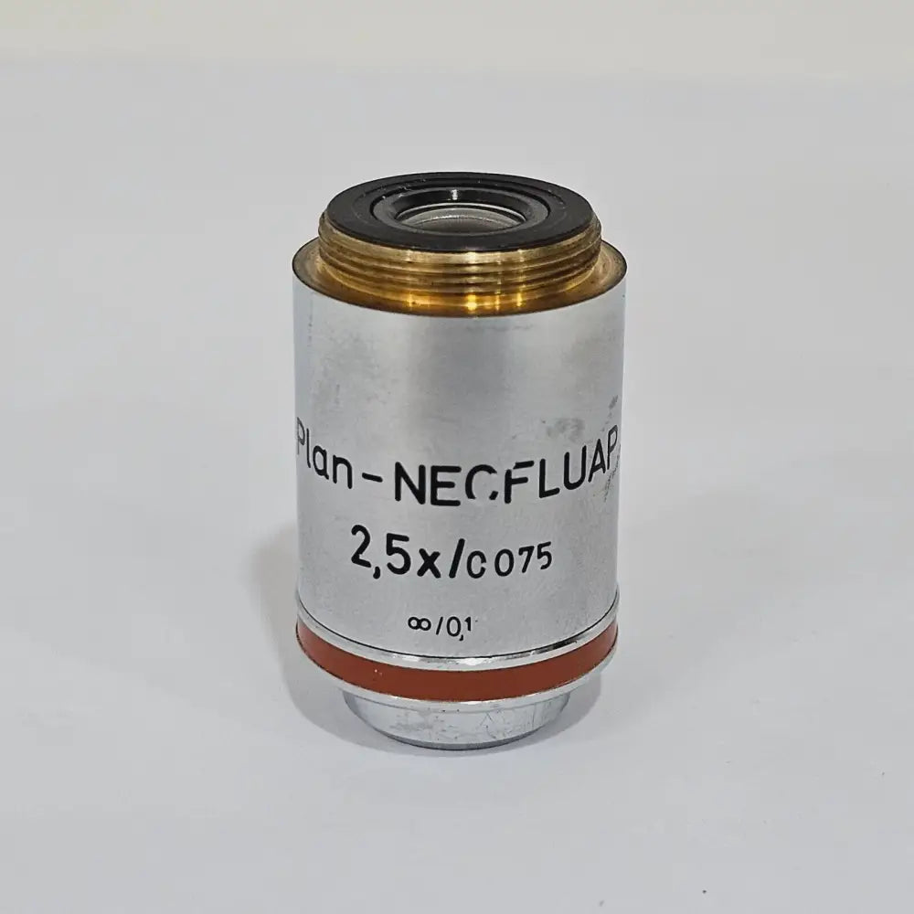 Zeiss Plan-NEOFLUAR 2.5x/0.075 objective rear barrel view showing infinity correction and 0.1 cover glass markings